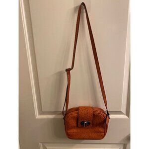 Bolo Women’s Crossbody Handbag -faux Ostrich Leather  Very Nice Condition